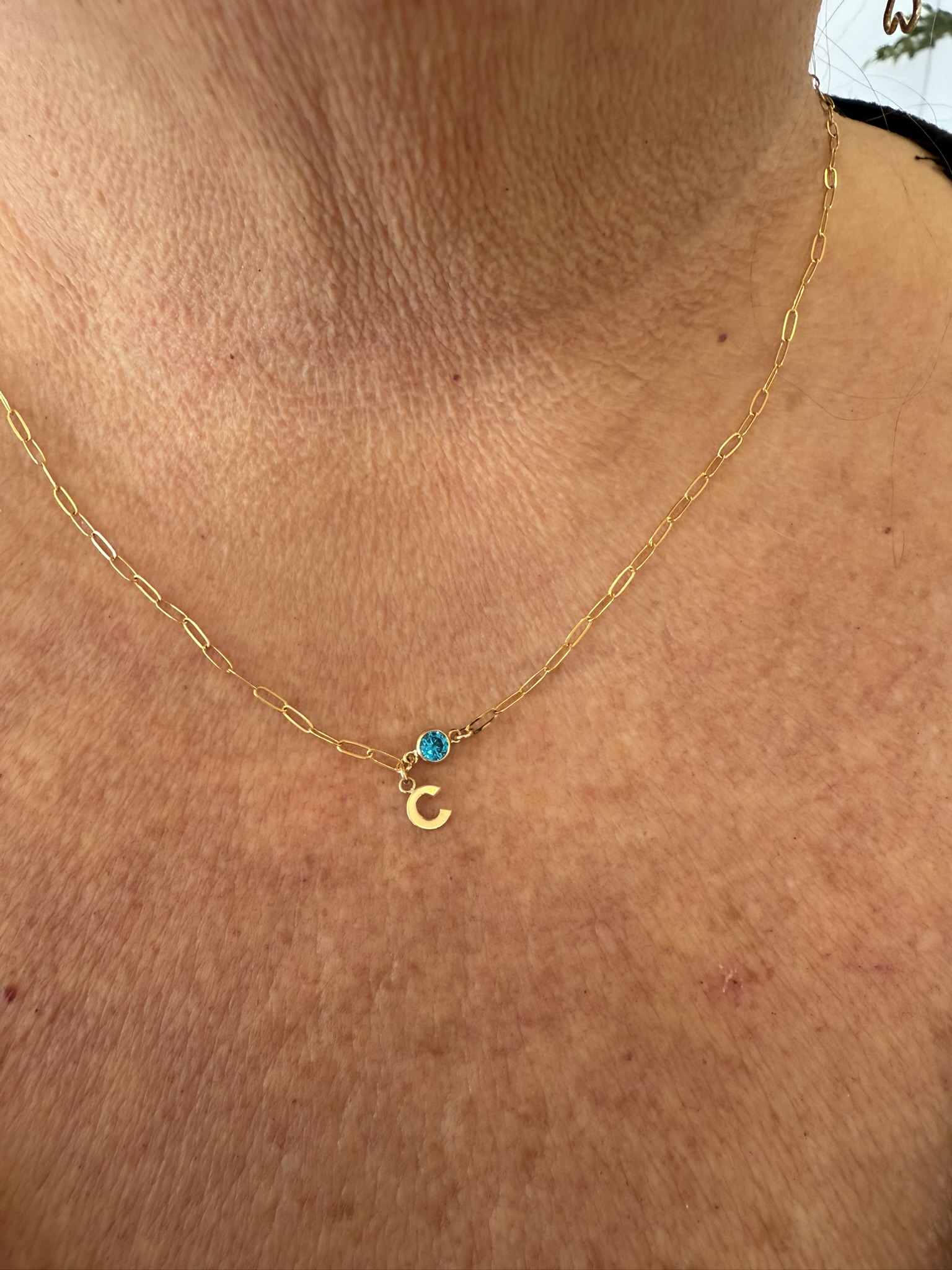 Permanent gold necklace